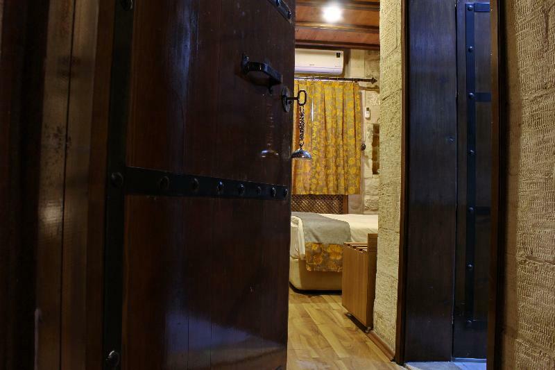 Artuklu Kervansaray ماردين المظهر الخارجي الصورة